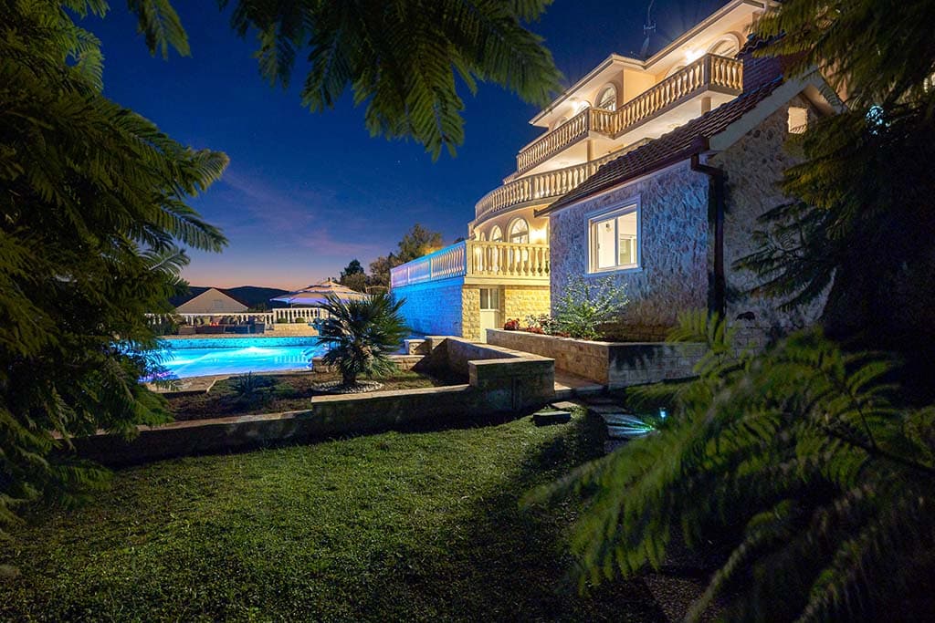Luxury villa citrine outside